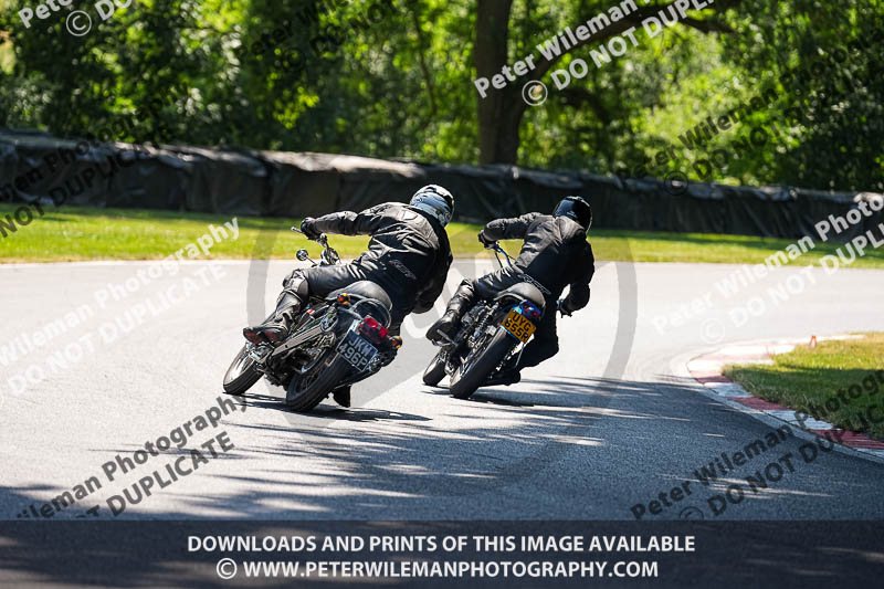 cadwell park;cadwell park photographs;cadwell trackday photographs;enduro digital images;event digital images;eventdigitalimages;peter wileman photography;racing digital images;trackday digital images;trackday photos
